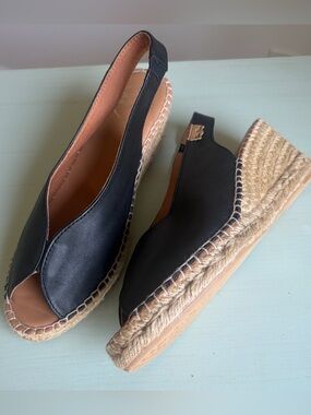 Toni Pons Laila-P esparto wedge sandals size 7-7.5 (38 eur)
